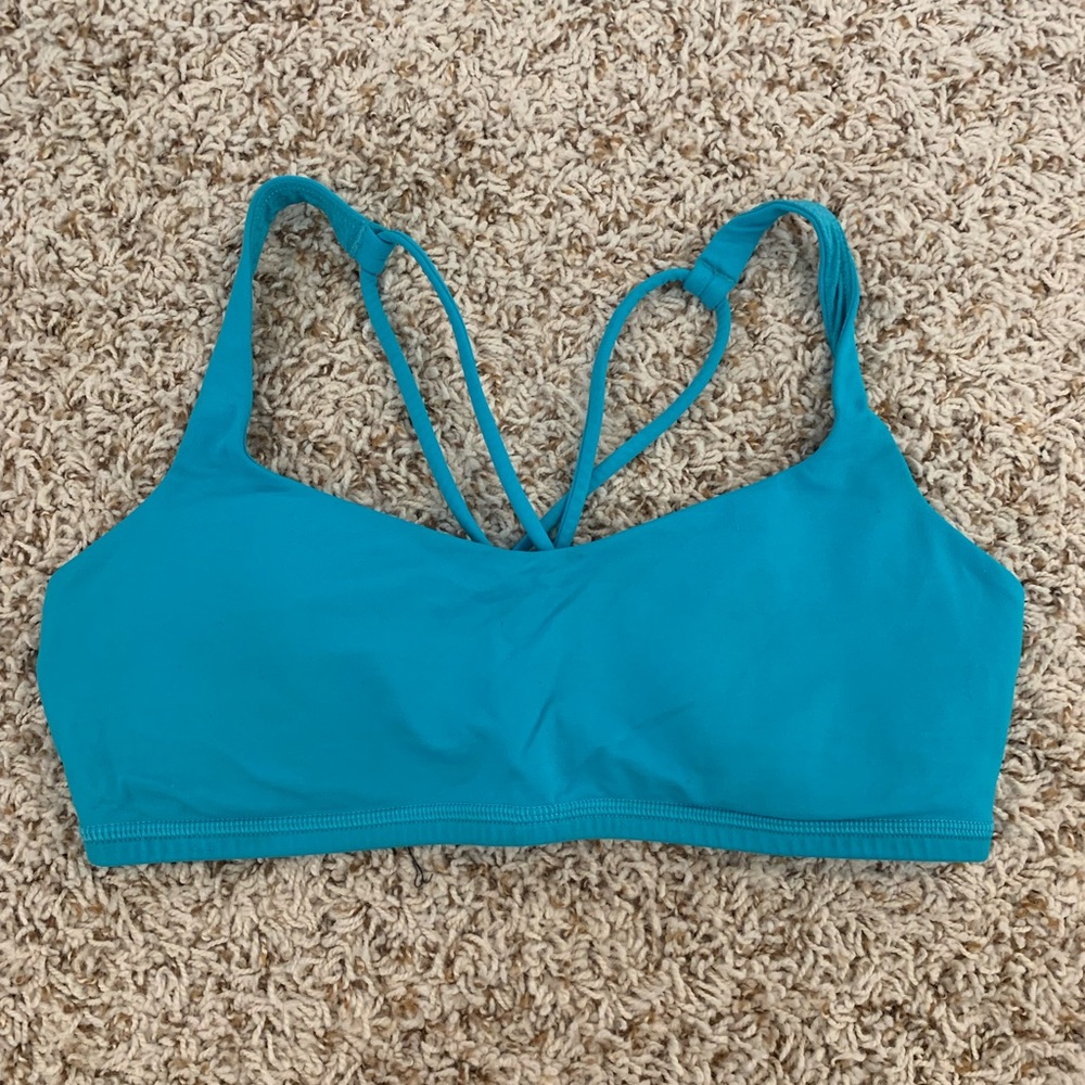 Lululemon Free to Be Sports Bra